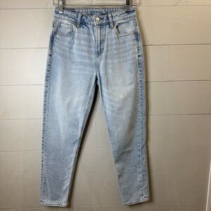 American Eagle Outfitters | Women's Mom Jean Light Blue Size 0 Short